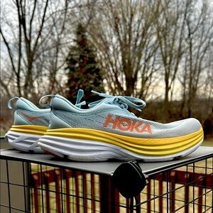 Hoka Bondi 8